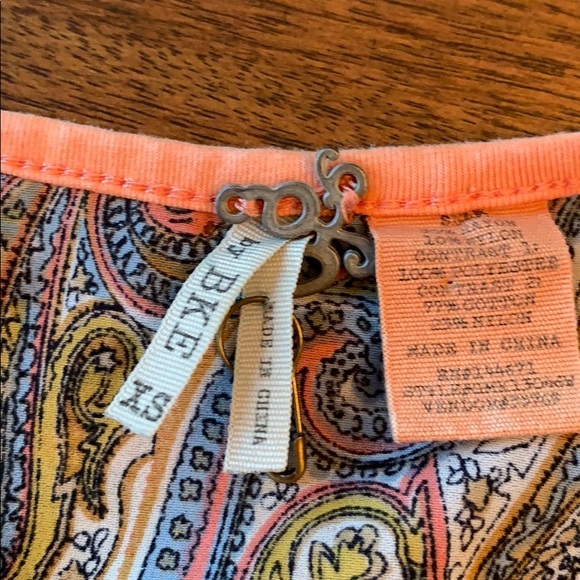 BKE Crochet Floral Paisley Boho Coral Tank XS - Picture 7 of 8